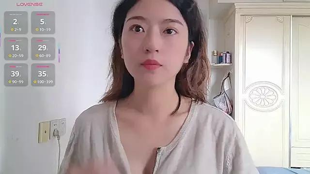 Olivia-l from StripChat is Freechat