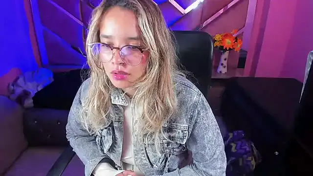 Avatar of Olivia_Fox69