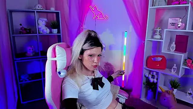 PamelamyDreamys from StripChat is Freechat