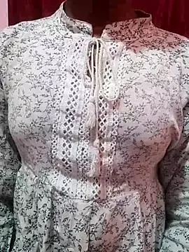 pari_rani7 — Freechat on StripChat