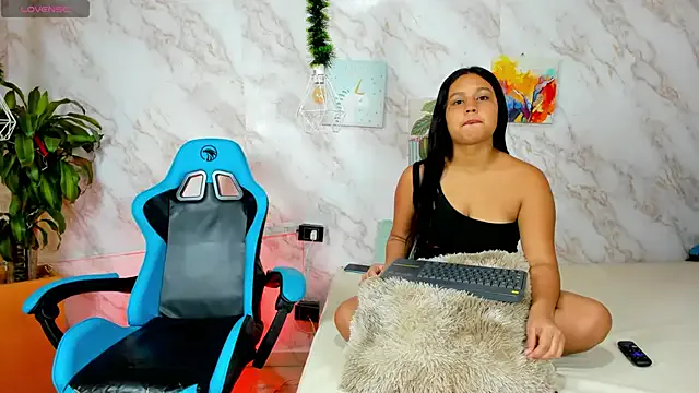 Avatar of paula_desire