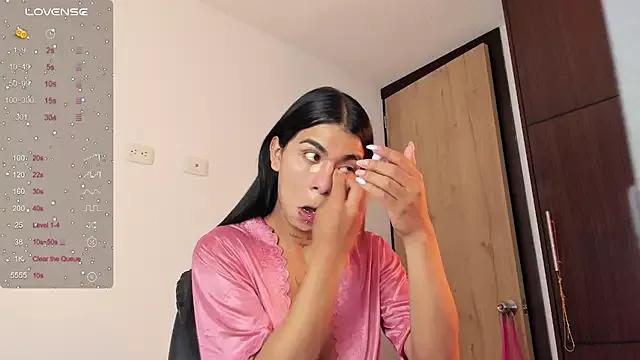 paulett_g from StripChat is Freechat