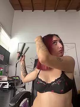 Paulina-Wells from StripChat is Freechat