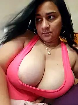 Try our girls live displays and explore the company of endless strippers, with beautiful physiques, vibrating toys and more.