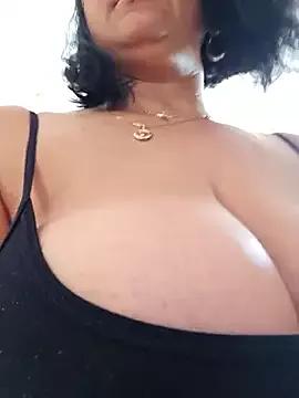 Try our girls live displays and explore the company of endless strippers, with beautiful physiques, vibrating toys and more.