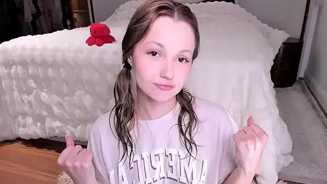 Try our girls live displays and explore the company of endless strippers, with beautiful physiques, vibrating toys and more.