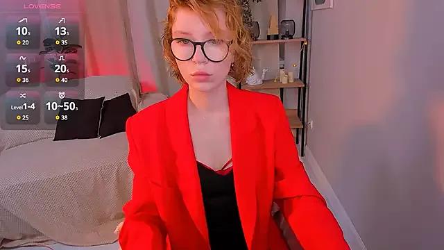 Peachy_Carrie from StripChat is Freechat