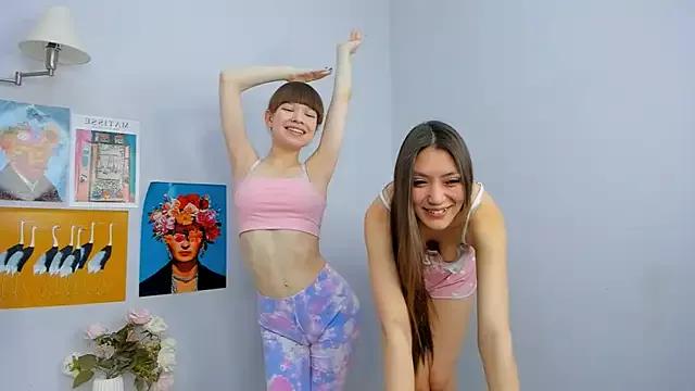 Photos of PearlMystic from StripChat is Freechat