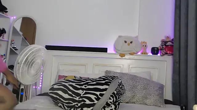 peeky_pinky from StripChat is Freechat