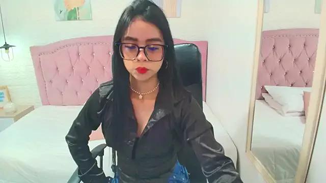 perla_tk from StripChat is Freechat