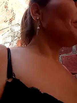 Try our girls live displays and explore the company of endless strippers, with beautiful physiques, vibrating toys and more.