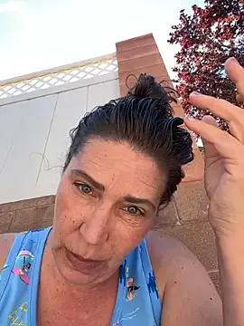 Try our girls live displays and explore the company of endless strippers, with beautiful physiques, vibrating toys and more.