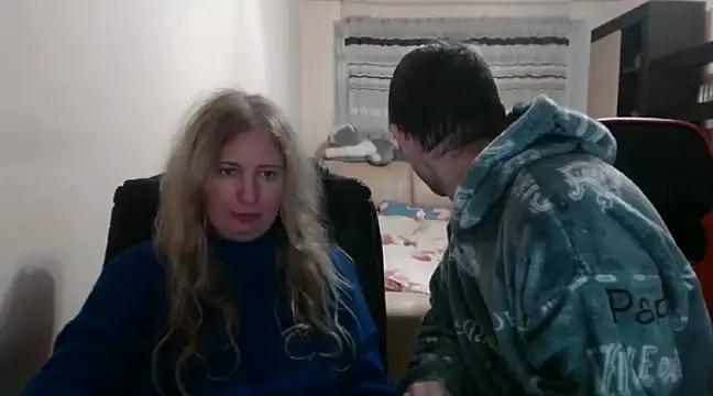 PeterAndJen from StripChat