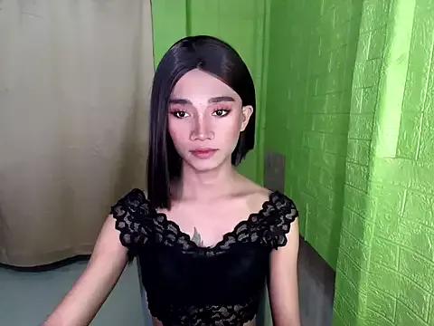 Petite_HugeCock from StripChat is Freechat