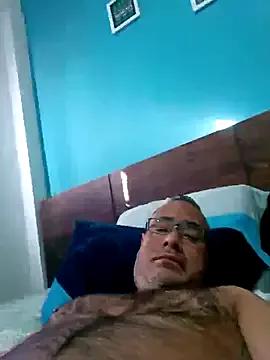 PhillDrake11 from StripChat is Freechat