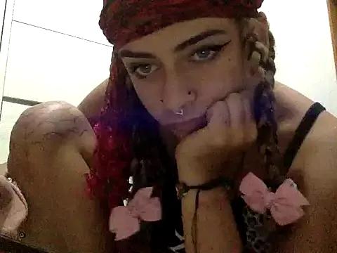 Photos of piccolaflo from StripChat is Freechat
