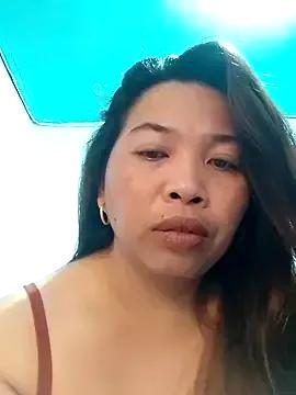 Pinaydreamer18 from StripChat is Freechat