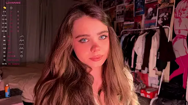 PinkiRay — Show tongue and smile