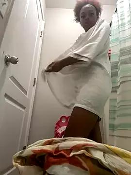 pinkkladdyyy from StripChat is Freechat