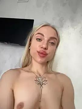Try our girls live displays and explore the company of endless strippers, with beautiful physiques, vibrating toys and more.