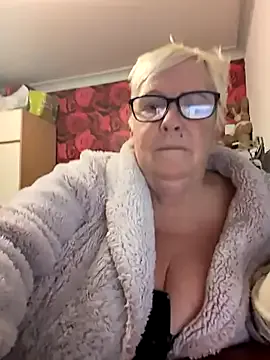 Avatar of Playful_MILF_Demi