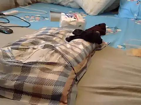 Try our girls live displays and explore the company of endless strippers, with beautiful physiques, vibrating toys and more.