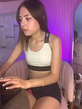 Try our girls live displays and explore the company of endless strippers, with beautiful physiques, vibrating toys and more.