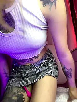 Try our girls live displays and explore the company of endless strippers, with beautiful physiques, vibrating toys and more.