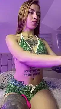 PrettyAshley_ from StripChat is Freechat