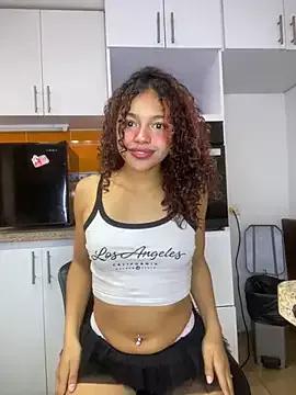 PrettyLia from StripChat is Freechat