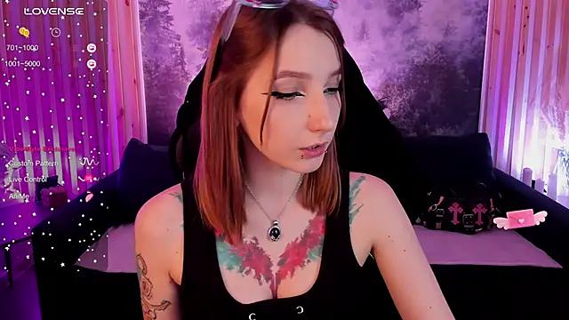 Try our girls live displays and explore the company of endless strippers, with beautiful physiques, vibrating toys and more.