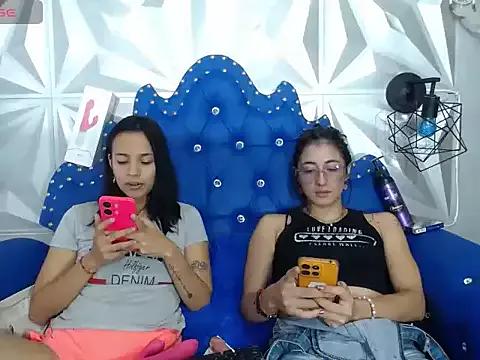 prettys_hornys from StripChat is Freechat