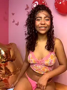 Try our girls live displays and explore the company of endless strippers, with beautiful physiques, vibrating toys and more.