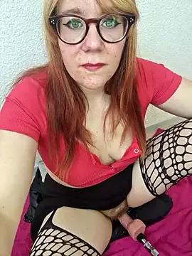 Try our girls live displays and explore the company of endless strippers, with beautiful physiques, vibrating toys and more.