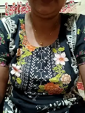 Priya_Boudi's avatar