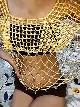 Try our girls live displays and explore the company of endless strippers, with beautiful physiques, vibrating toys and more.