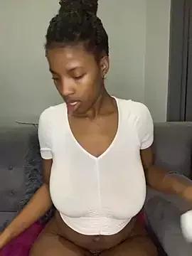 Queen-Boobylicious from StripChat is Freechat