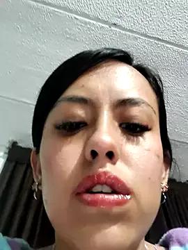 Queen_Ashly from StripChat is Freechat