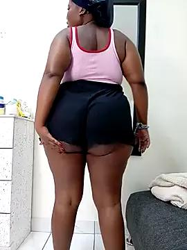 QUEEN_DIVAXX from StripChat is Freechat
