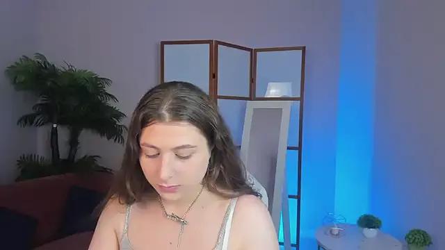 Queen_Michelle_ from StripChat is Freechat