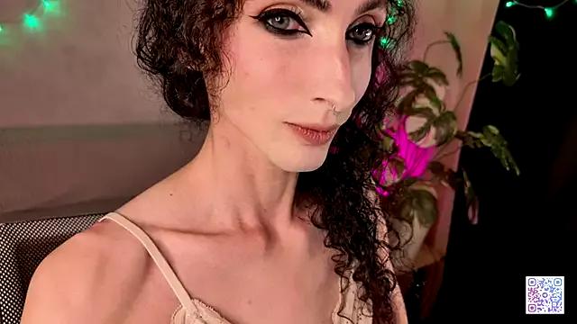 Try our girls live displays and explore the company of endless strippers, with beautiful physiques, vibrating toys and more.