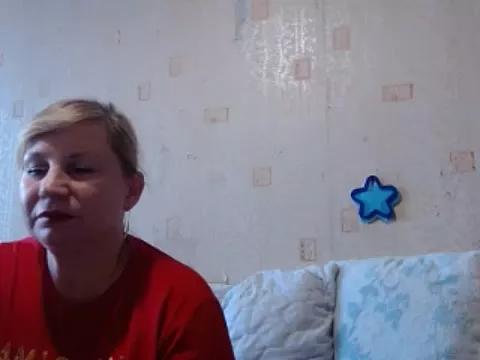 QueenLana from StripChat is Freechat