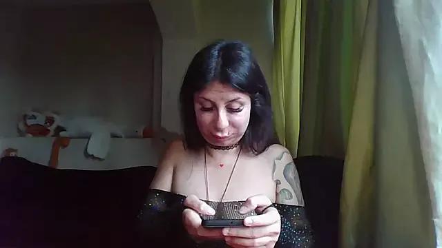 QueenMomyS from StripChat is Freechat