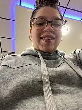Try our girls live displays and explore the company of endless strippers, with beautiful physiques, vibrating toys and more.