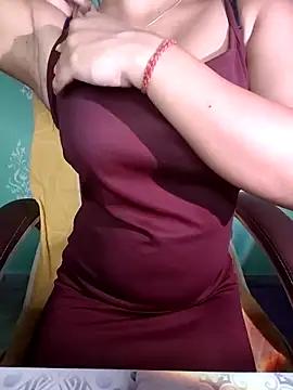 Try our girls live displays and explore the company of endless strippers, with beautiful physiques, vibrating toys and more.