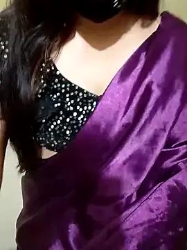 Quinn_Bebo from StripChat is Freechat