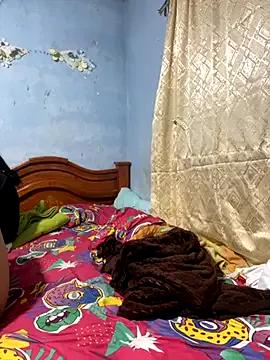 Try our girls live displays and explore the company of endless strippers, with beautiful physiques, vibrating toys and more.