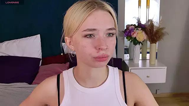 RachelColon from StripChat is Freechat