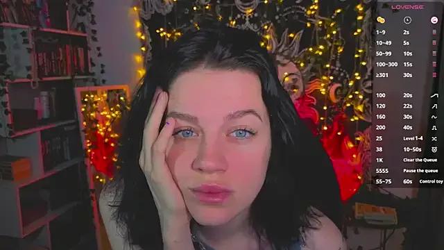 Raspberry__girl from StripChat is Freechat