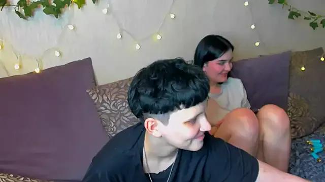 Raven_Radiant from StripChat is Freechat